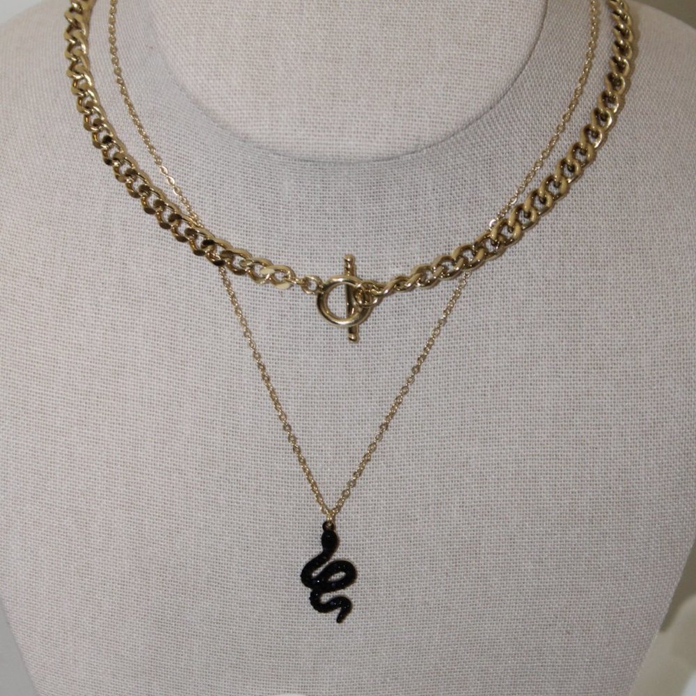 Snake Pendant Layered Necklace Set